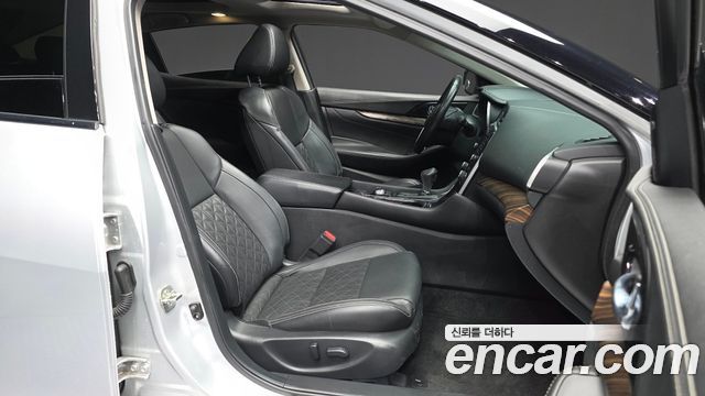 Nissan Maxima 2016 — photo 11
