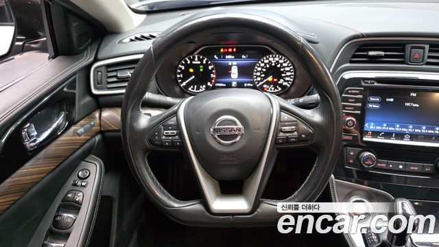 Nissan Maxima 2016 — photo 13