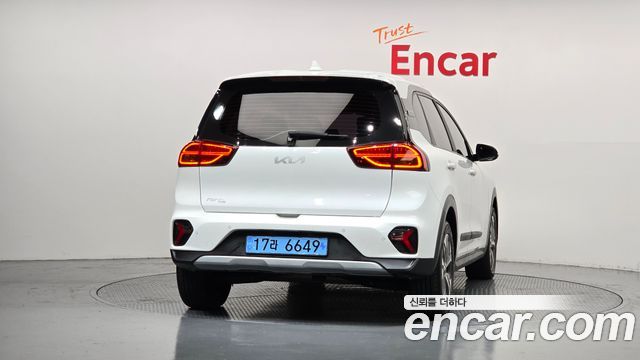 Kia Niro 2023 — photo 4