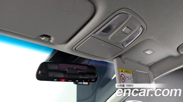 Kia Niro 2023 — photo 17
