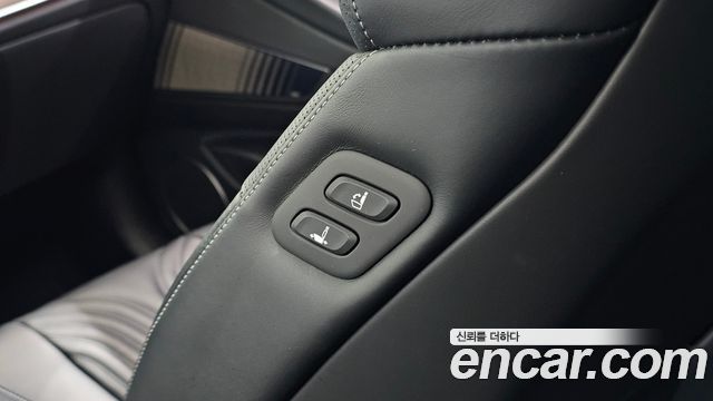 Genesis G80 2021 — photo 28