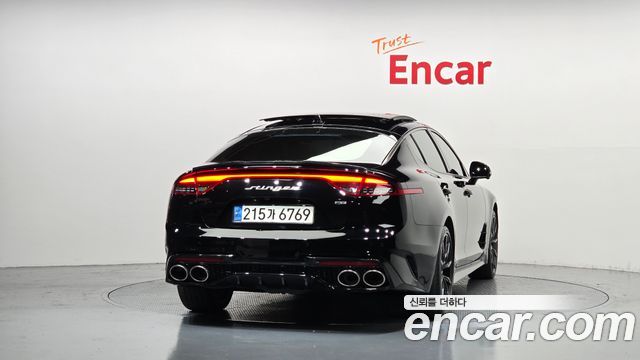 Kia Stinger 2023 — photo 4