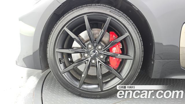 Kia Stinger 2023 — photo 5