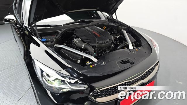 Kia Stinger 2023 — photo 6