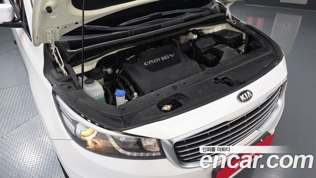 Kia Canival 2016 — photo 6