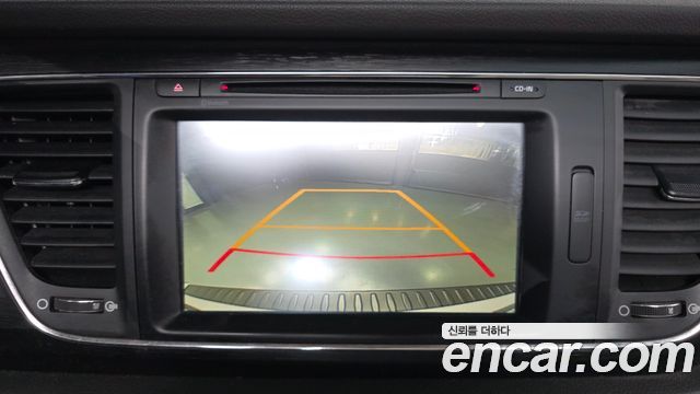 Kia Canival 2016 — photo 21