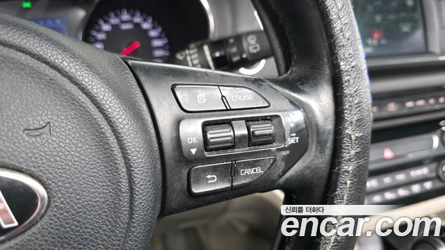 Kia Canival 2016 — photo 23