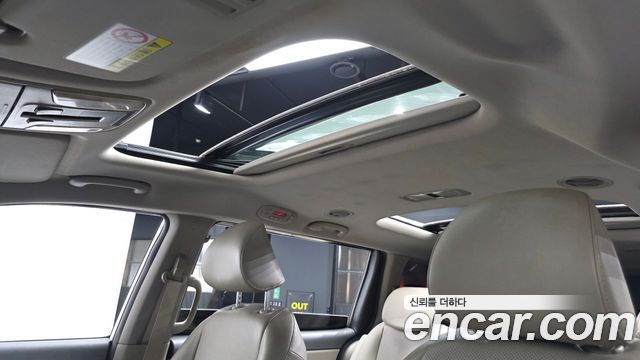 Kia Canival 2016 — photo 24