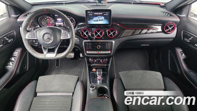 Mercedes-Benz GLA-Class 2018 — photo 10