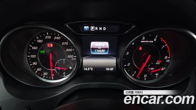 Mercedes-Benz GLA-Class 2018 — photo 11