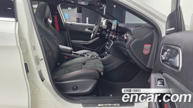 Mercedes-Benz GLA-Class 2018 — photo 17