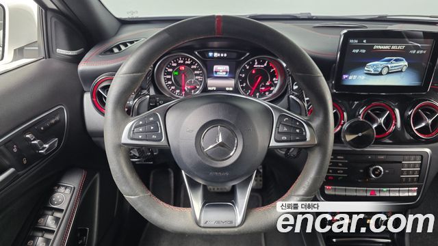 Mercedes-Benz GLA-Class 2018 — photo 19