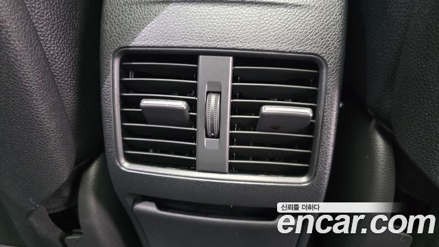 Mercedes-Benz GLA-Class 2018 — photo 30