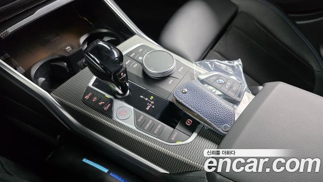 BMW 3-Series 2021 — photo 9