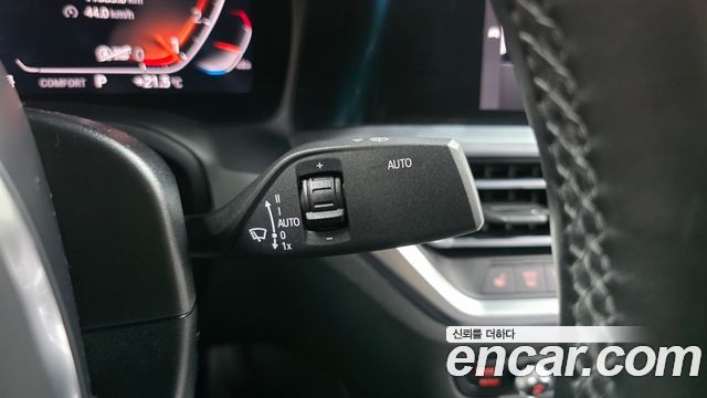 BMW 3-Series 2021 — photo 18