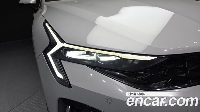 Kia K5 2024 — photo 8