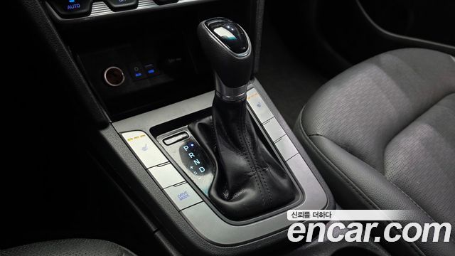 Hyundai AVANTE 2020 — photo 9