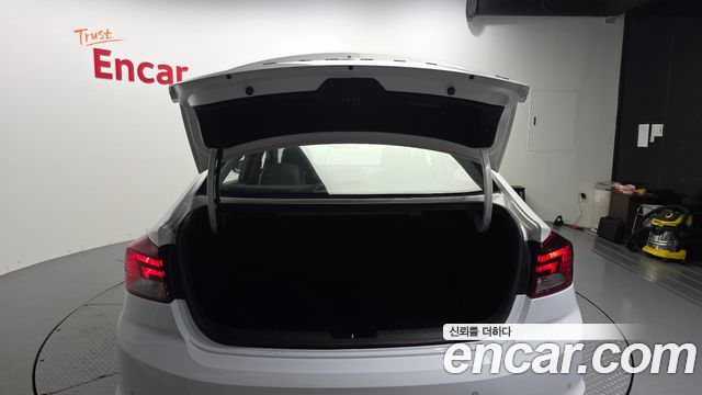 Hyundai AVANTE 2020 — photo 20