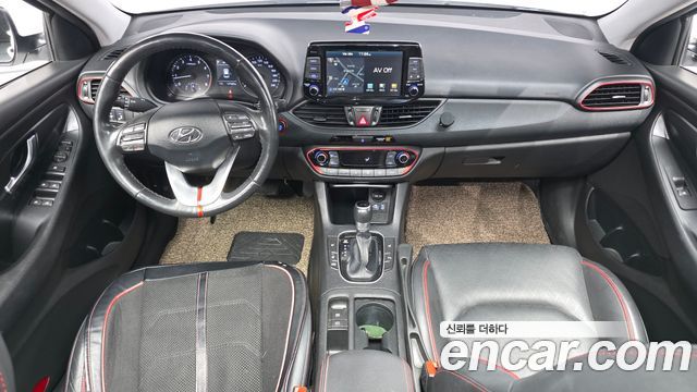 Hyundai i30 2018 — photo 7