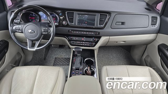 Kia Canival 2020 — photo 7