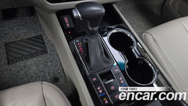 Kia Canival 2020 — photo 9