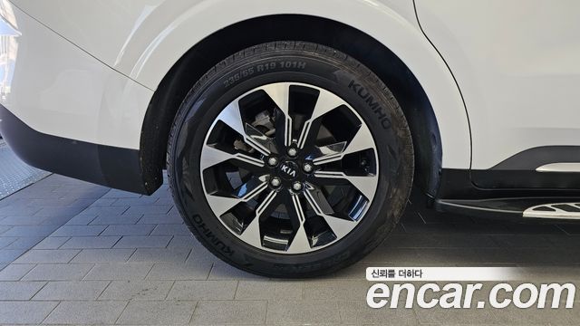 Kia Canival 2021 — photo 5