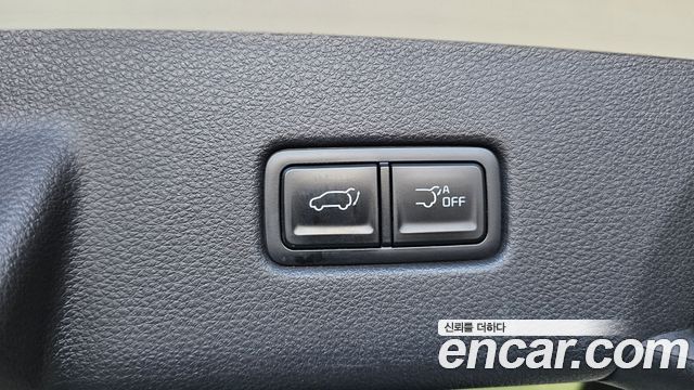 Kia Canival 2021 — photo 24