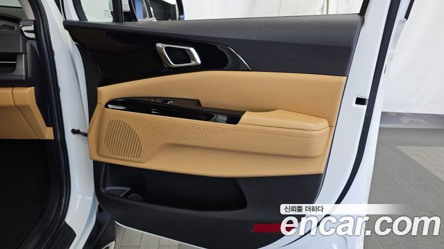 Kia Canival 2021 — photo 15