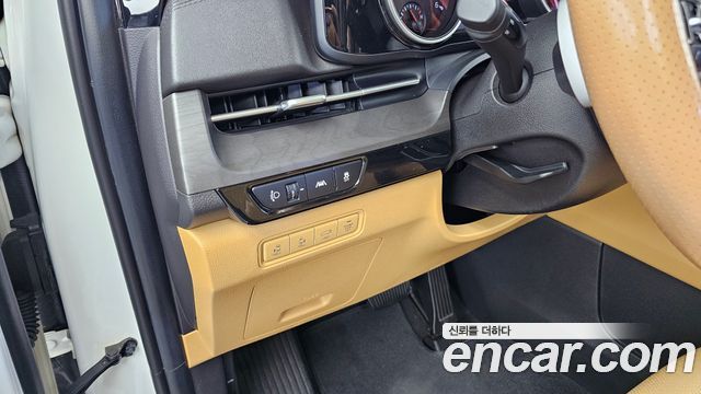 Kia Canival 2021 — photo 29