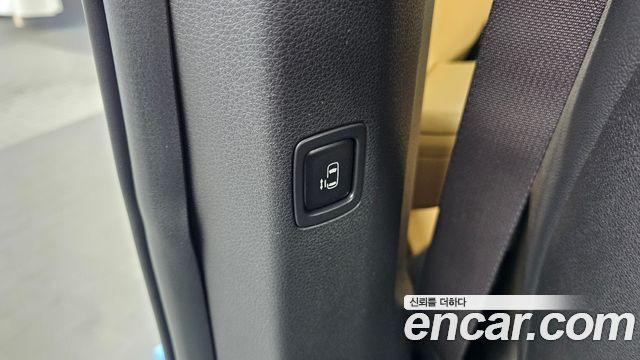 Kia Canival 2021 — photo 31