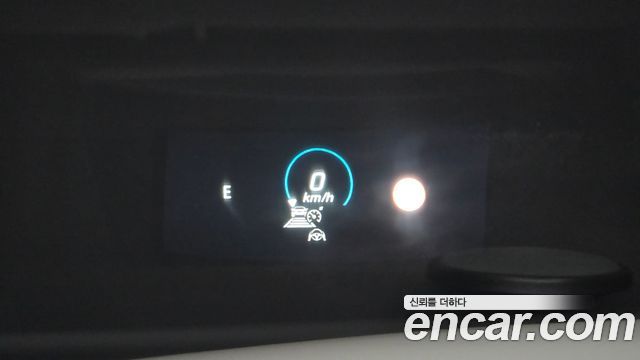 Mercedes-Benz E-Class 2022 — photo 23