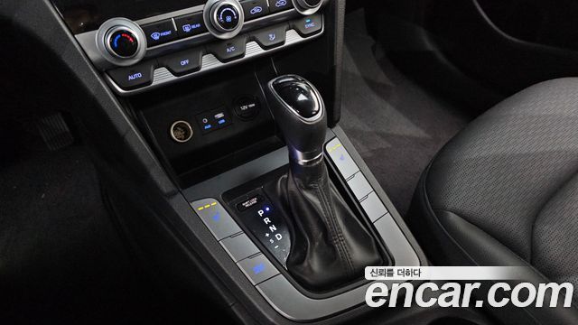 Hyundai AVANTE 2020 — photo 9