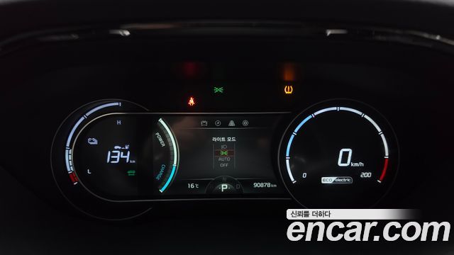 Kia Niro 2023 — photo 11