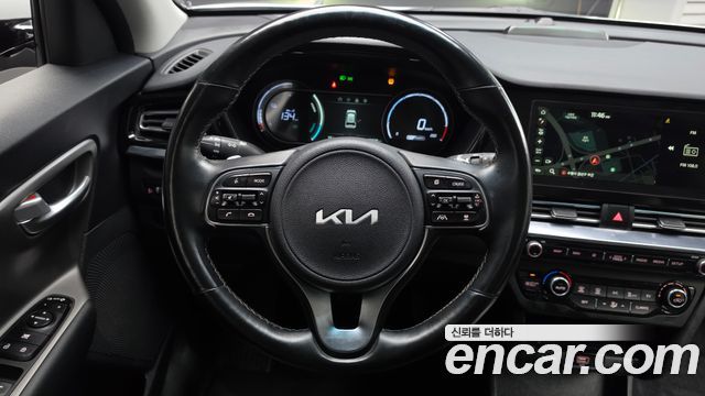 Kia Niro 2023 — photo 18