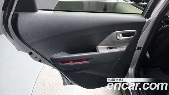 Kia Niro 2023 — photo 15