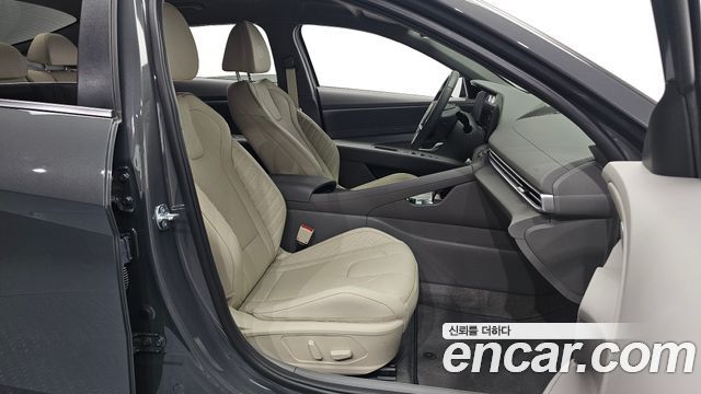 Hyundai AVANTE 2026 — photo 13