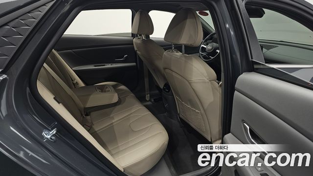 Hyundai AVANTE 2026 — photo 16