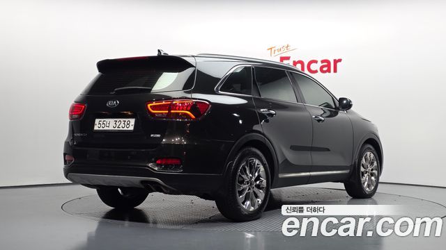 Kia Sorento 2019 — photo 2