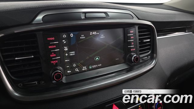 Kia Sorento 2019 — photo 14