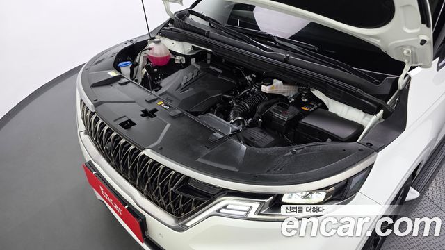 Kia Canival 2023 — photo 6