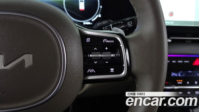 Kia Canival 2023 — photo 23