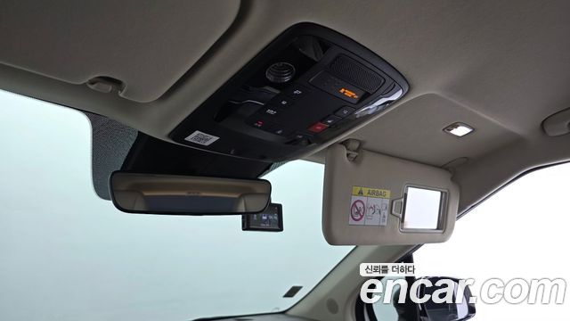 Kia Canival 2023 — photo 25
