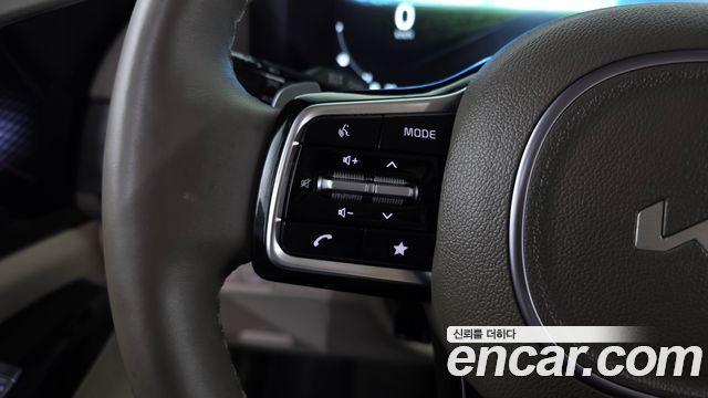 Kia Canival 2023 — photo 29