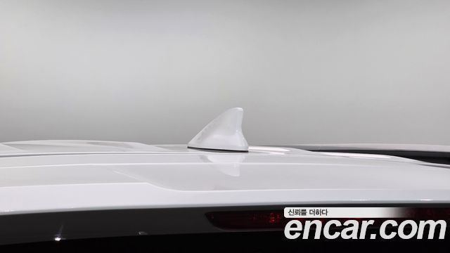 Kia Canival 2023 — photo 35