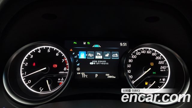 Toyota Camry 2019 — photo 11