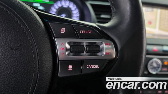 Kia K7 2017 — photo 17