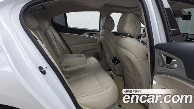 Genesis G70 2025 — photo 17