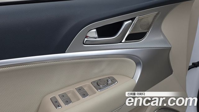 Genesis G70 2025 — photo 25