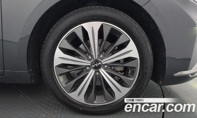 Kia K8 2023 — photo 7