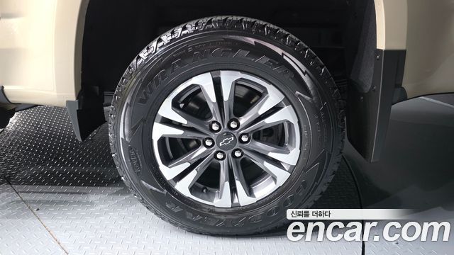 Chevrolet Korea Colorado 2022 — photo 5